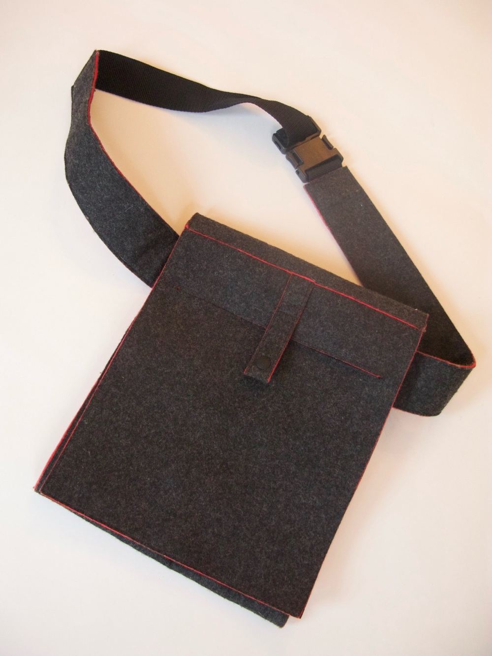 Rare Issey Miyake Pleats Please Felt Messenger Belt Bag Fanny Pack Japan